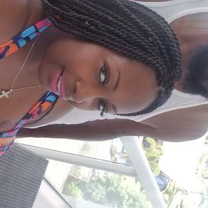 Meet your Posher, Ebony